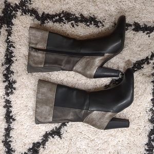 New York Transit Size 7 Silver Black Zipped Woman Heel Boots